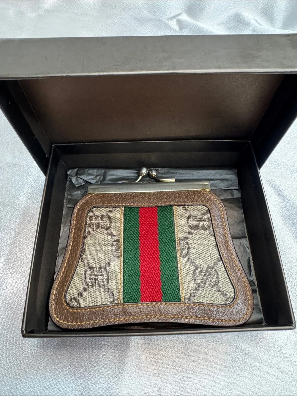 Vintage Gucci Sherry Line GG Supreme Kiss-Lock Coin Purse with Gucci Box - Picture 15 of 16